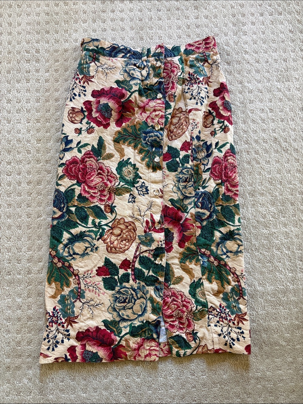 Vintage Floral Hill Contry Textured Midi Skirt in Cream and Multi